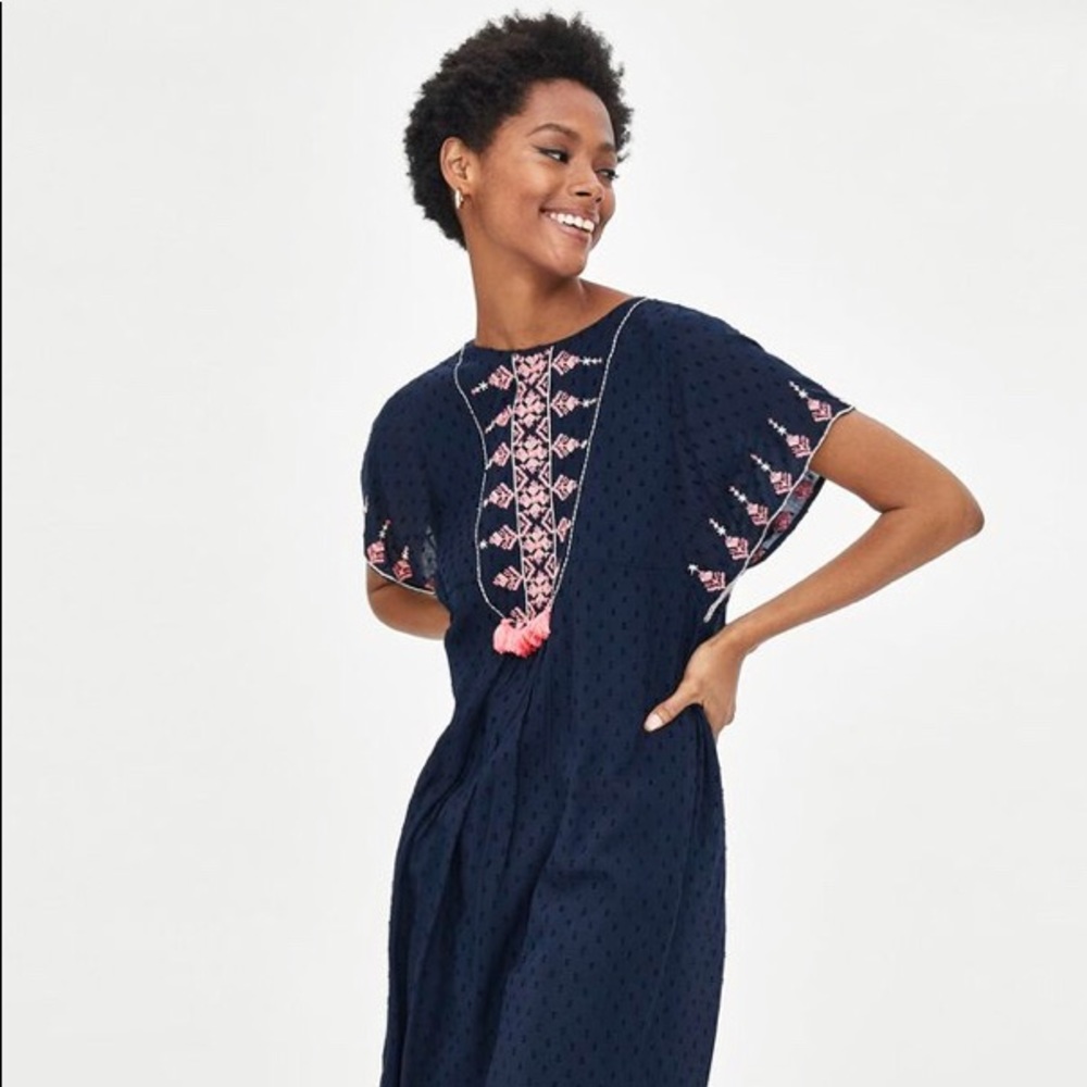 < Zara > embroidered navy blue dress